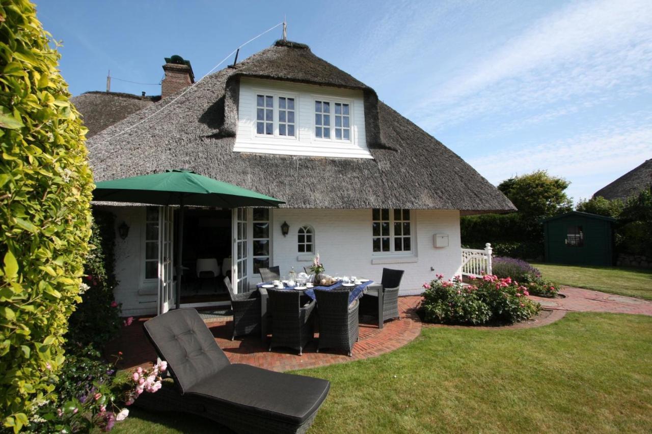 Ferienhaus Rosenhaus Unter Reet