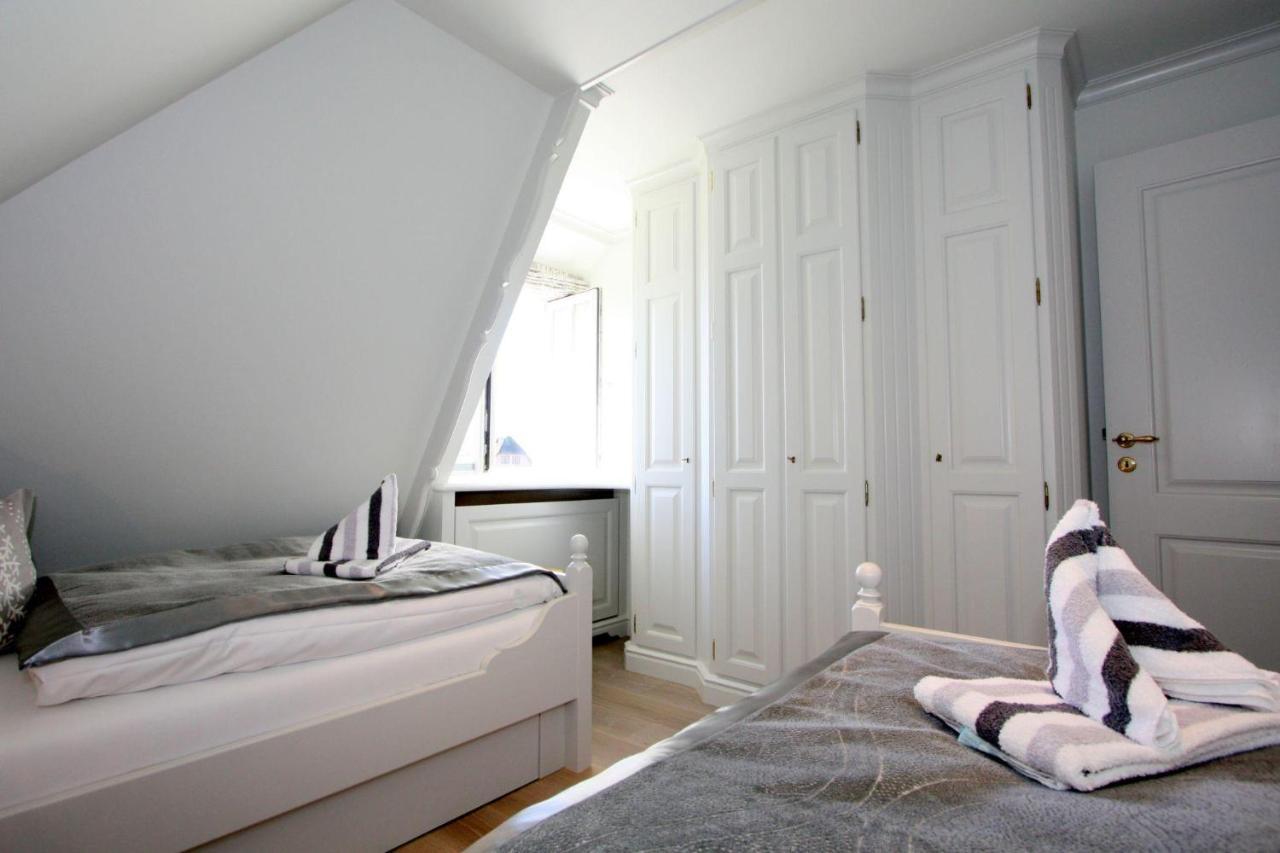 Rosenhaus Unter Reet Ferienhaus