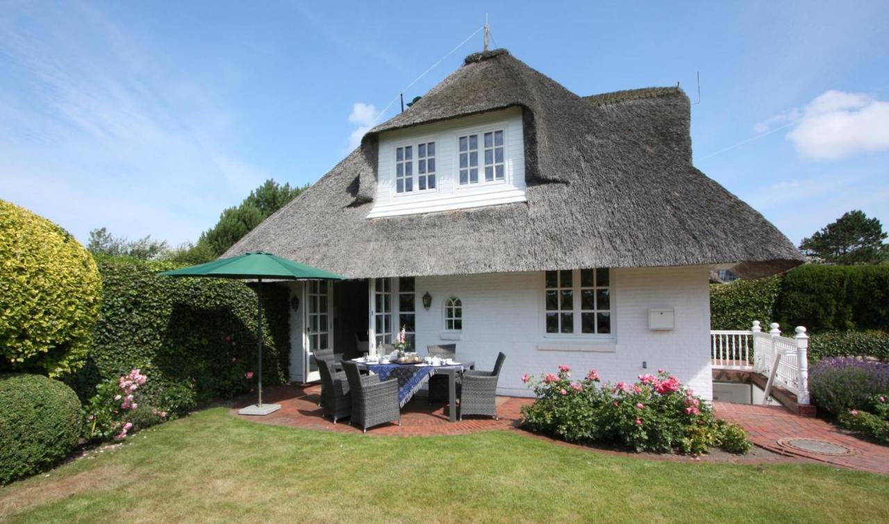 Rosenhaus Unter Reet Ferienhaus *