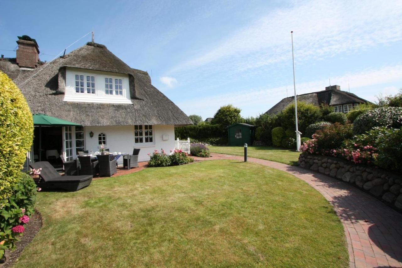 Ferienhaus Rosenhaus Unter Reet *