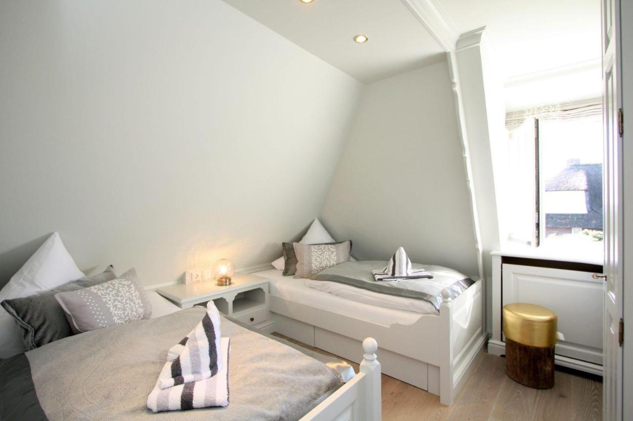 Rosenhaus Unter Reet Ferienhaus Kampen